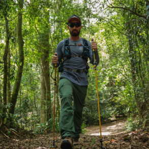 imagem de Calça Bermuda de Caminhada e Trilha Atacama Verde Masculina - Kailash
